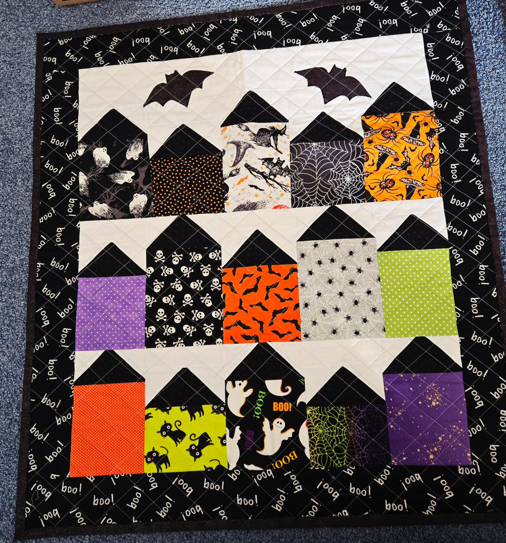 Haunted House/Bat Halloween Small Quilt